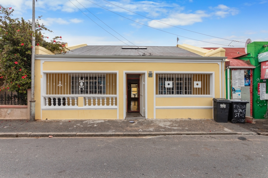To Let 9 Bedroom Property for Rent in Bo Kaap Western Cape